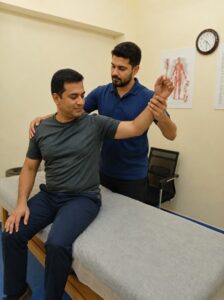 Patient_with_rotator_cuff_tendinitis_treated_at_Tam_Physio_and_Rehab_Clinic_Sharjah